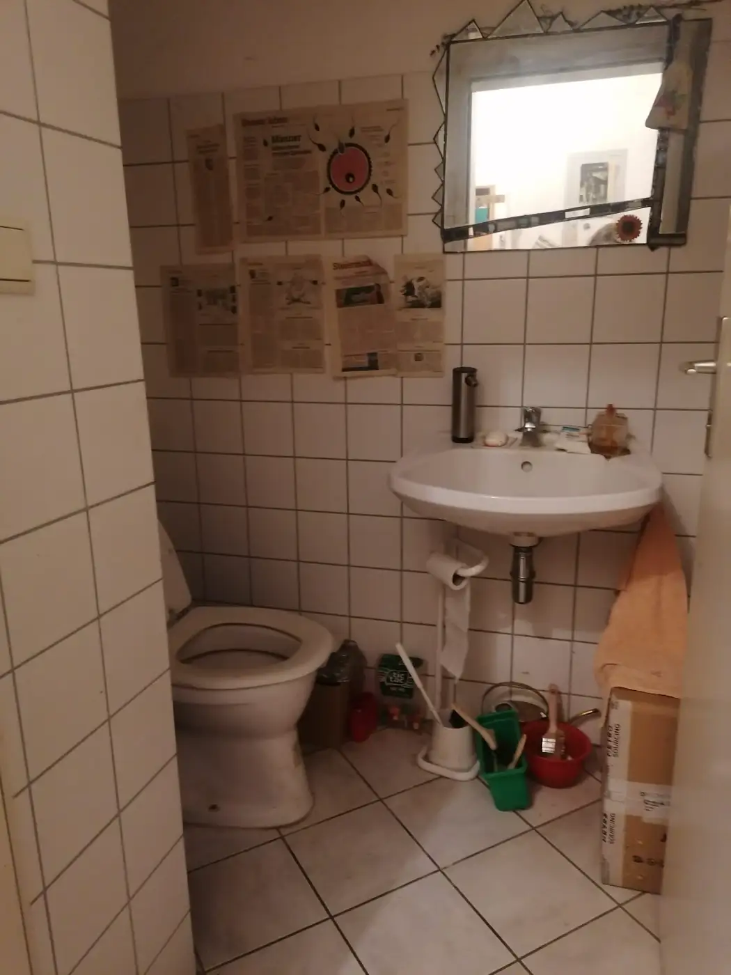 Altes WC vor Räumung und Grundreinigung